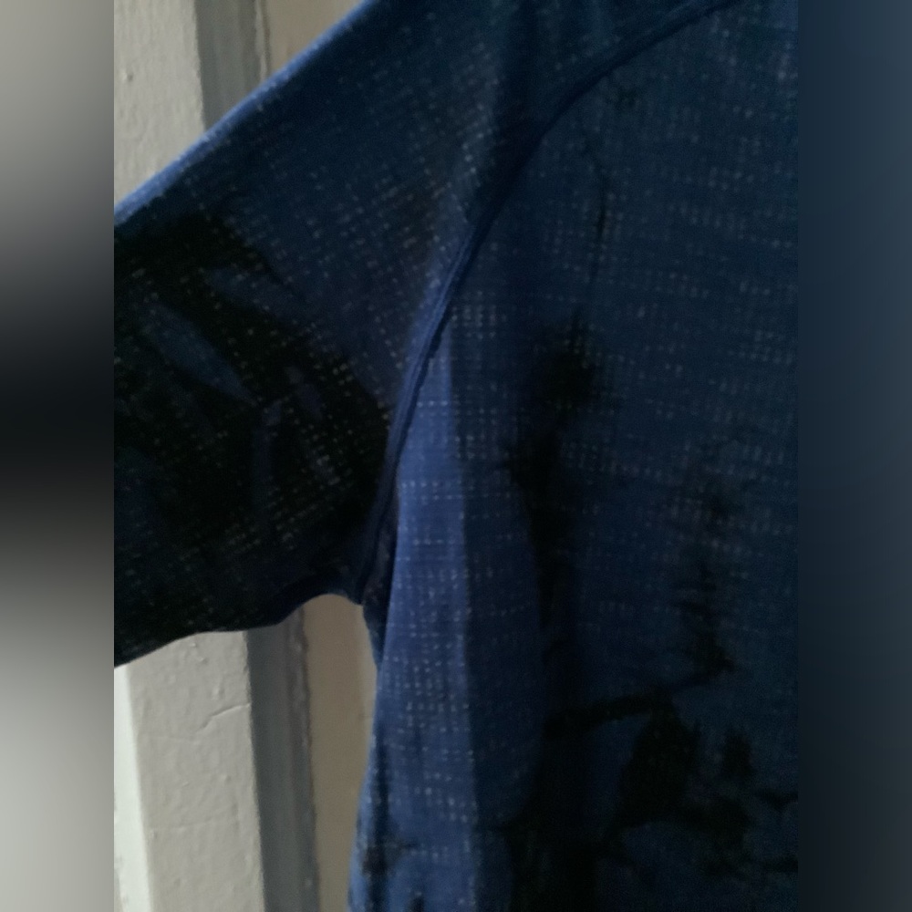 Lululemon Man’s T Shirt - Picture 2 of 8
